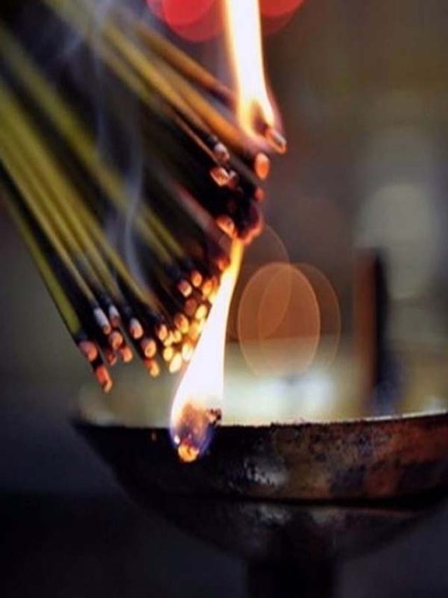 कौन से दो दिन अगरबत्ती जलाना माना जाता है अशुभ? यहां जानें